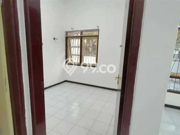 Rumah sewa siap pakai 4 KT di Gununganyar, Surabaya Rumah sewa siap pakai 4 KT di Gununganyar, Surabaya