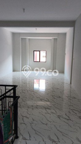 Ruko Komersial Disewakan di Waru Sidoarjo Luas 120m2 Ruko Komersial Disewakan di Waru Sidoarjo Luas 120m2