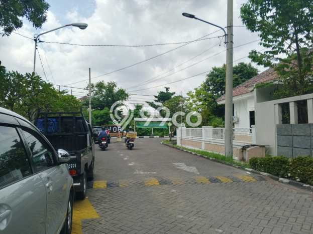 Siap Huni Rumah Mewah 4 Kamar di Rungkut Dekat ke Mana Saja Siap Huni Rumah Mewah 4 Kamar di Rungkut Dekat ke Mana Saja