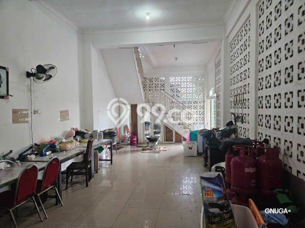 Best Deal Hunian Mewah Ideal dan Luas di Rungkut, Surabaya Best Deal Hunian Mewah Ideal dan Luas di Rungkut, Surabaya