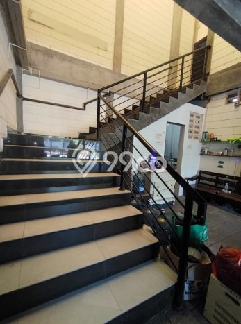 For Sale Hunian Rumah Terawat 3 Kamar di Kebonsari, Surabaya For Sale Hunian Rumah Terawat 3 Kamar di Kebonsari, Surabaya