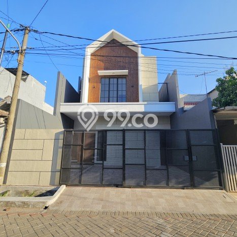 Lokasi terbaik! Rumah siap huni disewakan di Rungkut LB 225m2 Lokasi terbaik! Rumah siap huni disewakan di Rungkut LB 225m2