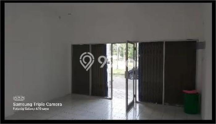 Ruko paling strategis disewakan di Rungkut Surabaya Ruko paling strategis disewakan di Rungkut Surabaya