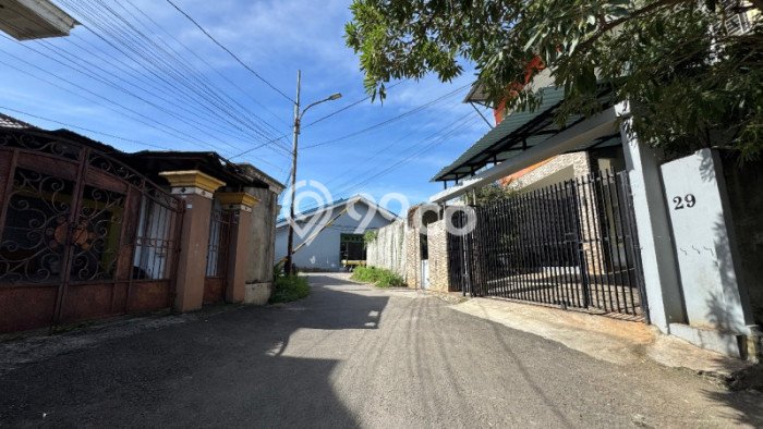 Kavling Tanah di Kembangan Dijual Luas 305m2 Legalitas SHM Kavling Tanah di Kembangan Dijual Luas 305m2 Legalitas SHM