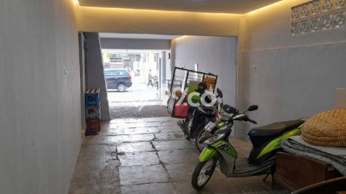 Ruko Dijual di Ciputat Timur Tangerang Selatan dengan LB 200m2 Ruko Dijual di Ciputat Timur Tangerang Selatan dengan LB 200m2
