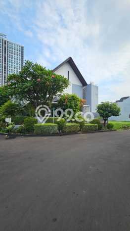 Hunian Mewah LB 305m2 Siap Huni Desain Elegan di Permata Buana, Jakarta Barat Hunian Mewah LB 305m2 Siap Huni Desain Elegan di Permata Buana, Jakarta Barat