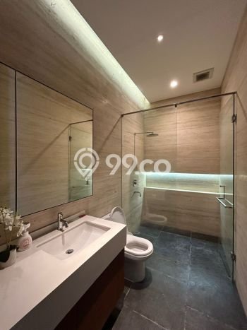 Rumah Elit Modern Tanpa Renovasi di Gading Serpong Tangerang Rumah Elit Modern Tanpa Renovasi di Gading Serpong Tangerang
