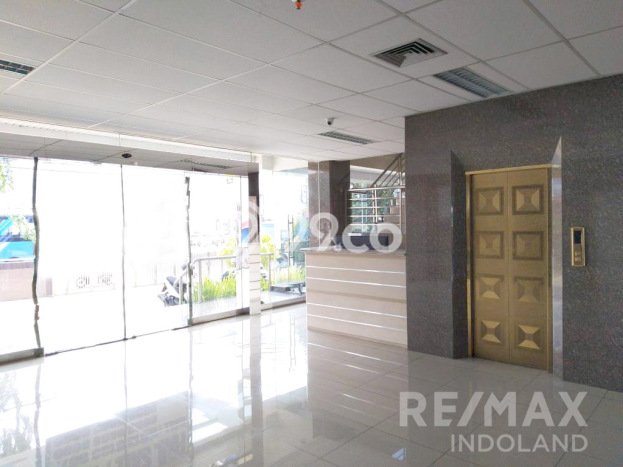 Kantor Bagus Dijual LB 8800m2 Lokasi Strategis Jakarta Selatan Area Cocok untuk Bisnis Kantor Bagus Dijual LB 8800m2 Lokasi Strategis Jakarta Selatan Area Cocok untuk Bisnis
