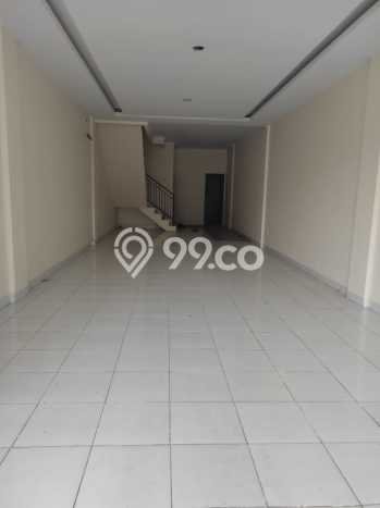 Sewa Ruko Strategis 2,5 Lantai Di Centra Kemang Utara Jakarta Selatan Sewa Ruko Strategis 2,5 Lantai Di Centra Kemang Utara Jakarta Selatan
