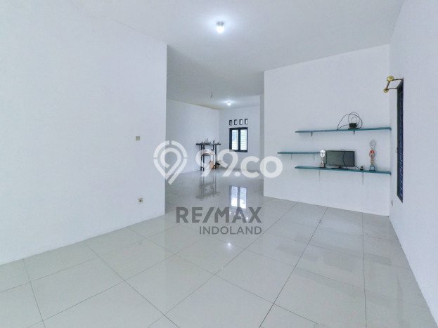 Rumah Lokasi Strategis di Joglo, Jakarta Barat, Luas 630m² LB 210m² Rumah Lokasi Strategis di Joglo, Jakarta Barat, Luas 630m² LB 210m²