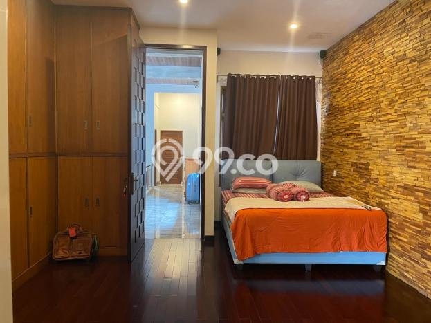 Rumah Modern di Pasar Minggu, Jakarta Selatan, LT 345m² LB 660m² Rumah Modern di Pasar Minggu, Jakarta Selatan, LT 345m² LB 660m²