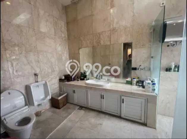 Rumah Modern di Pasar Minggu, Jakarta Selatan, LT 345m² LB 660m² Rumah Modern di Pasar Minggu, Jakarta Selatan, LT 345m² LB 660m²