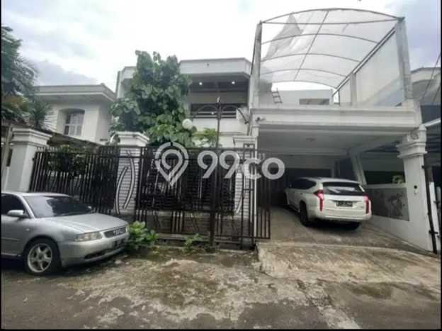 Rumah Modern di Pasar Minggu, Jakarta Selatan, LT 345m² LB 660m² Rumah Modern di Pasar Minggu, Jakarta Selatan, LT 345m² LB 660m²