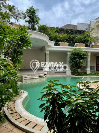 Ready to Use! Premium House LT 866m2 Desain Elegan di Pondok Indah Ready to Use! Premium House LT 866m2 Desain Elegan di Pondok Indah