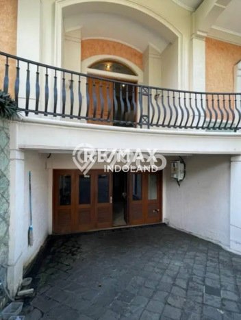 Ready to Use! Premium House LT 866m2 Desain Elegan di Pondok Indah Ready to Use! Premium House LT 866m2 Desain Elegan di Pondok Indah