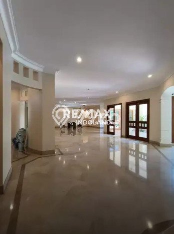 Ready to Use! Premium House LT 866m2 Desain Elegan di Pondok Indah Ready to Use! Premium House LT 866m2 Desain Elegan di Pondok Indah