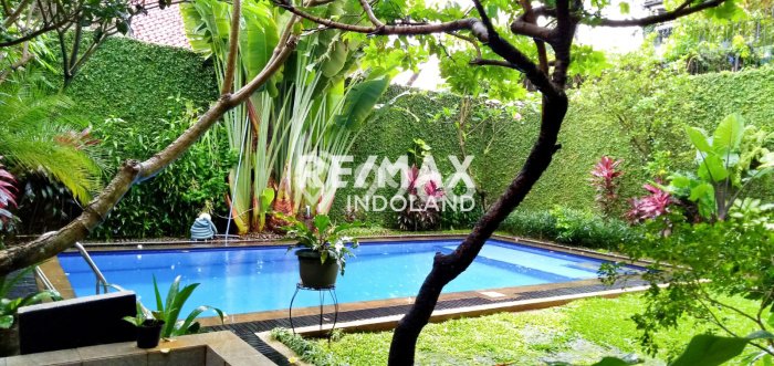 Hunian Impian Modern! Rumah Mewah area Jati Padang, Jakarta Selatan, Luas 475m² Bangunan 380m² Hunian Impian Modern! Rumah Mewah area Jati Padang, Jakarta Selatan, Luas 475m² Bangunan 380m²