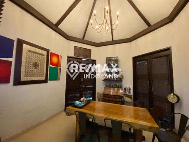Rumah Asri di Kebayoran Baru, Dekat Kebayoran Baru, Jakarta Selatan, Jakarta Selatan - LT 276m² Rumah Asri di Kebayoran Baru, Dekat Kebayoran Baru, Jakarta Selatan, Jakarta Selatan - LT 276m²