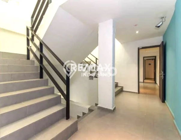 LOKASI STRATEGIS! Hotel di Cilandak, Luas 2400m2m², Pusat Bisnis, Jalan Utama LOKASI STRATEGIS! Hotel di Cilandak, Luas 2400m2m², Pusat Bisnis, Jalan Utama