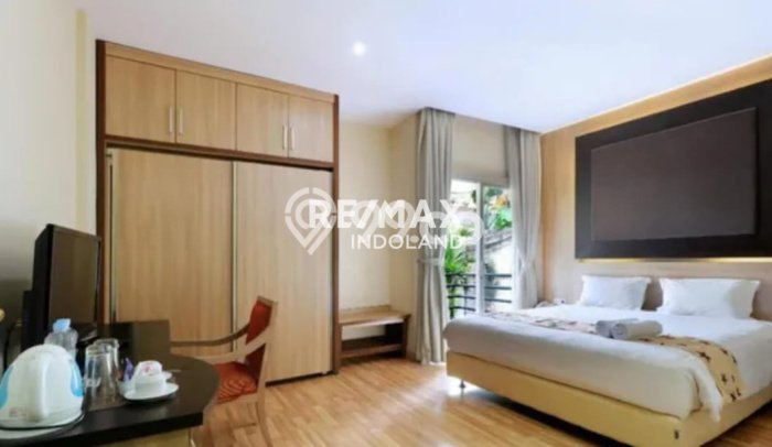 LOKASI STRATEGIS! Hotel di Cilandak, Luas 2400m2m², Pusat Bisnis, Jalan Utama LOKASI STRATEGIS! Hotel di Cilandak, Luas 2400m2m², Pusat Bisnis, Jalan Utama