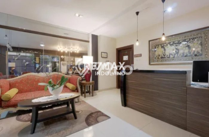 LOKASI STRATEGIS! Hotel di Cilandak, Luas 2400m2m², Pusat Bisnis, Jalan Utama LOKASI STRATEGIS! Hotel di Cilandak, Luas 2400m2m², Pusat Bisnis, Jalan Utama