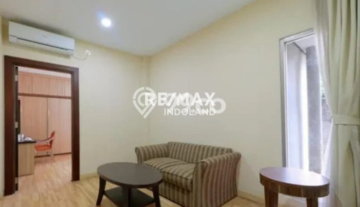 LOKASI STRATEGIS! Hotel di Cilandak, Luas 2400m2m², Pusat Bisnis, Jalan Utama LOKASI STRATEGIS! Hotel di Cilandak, Luas 2400m2m², Pusat Bisnis, Jalan Utama