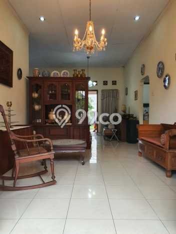 Ready to Use! Premium House LT 384m2 Desain Elegan di Ragunan Ready to Use! Premium House LT 384m2 Desain Elegan di Ragunan