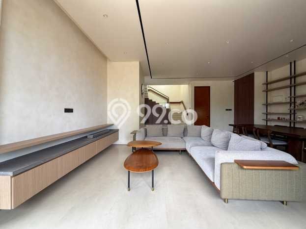 Jual Rumah Mewah Megah Dengan View Cantik di Sunrise Garden, Jakarta Barat Jual Rumah Mewah Megah Dengan View Cantik di Sunrise Garden, Jakarta Barat