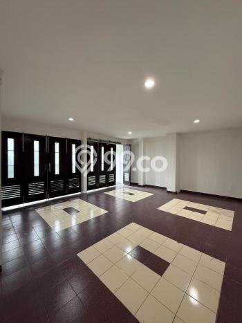 Jual Rumah Mewah Elegan Dengan View Eksklusif di Kemang, Jakarta Selatan Jual Rumah Mewah Elegan Dengan View Eksklusif di Kemang, Jakarta Selatan