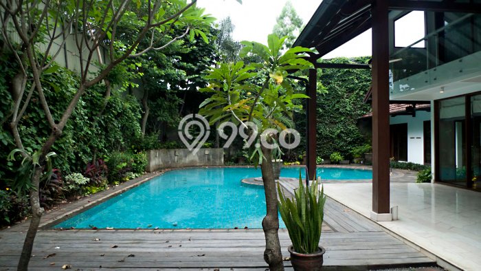 Rumah Luxury Modern Tanpa Renovasi di Kemang Jakarta Selatan Rumah Luxury Modern Tanpa Renovasi di Kemang Jakarta Selatan