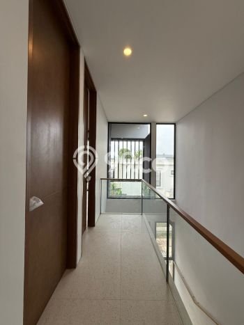 Rumah Elit Modern Siap Huni di Kemang Jakarta Selatan Rumah Elit Modern Siap Huni di Kemang Jakarta Selatan