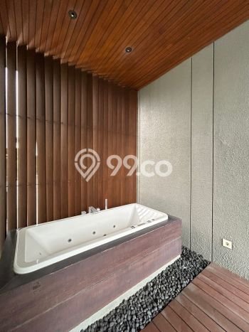 Rumah Elit Modern Tanpa Renovasi di Gading Serpong Tangerang Rumah Elit Modern Tanpa Renovasi di Gading Serpong Tangerang