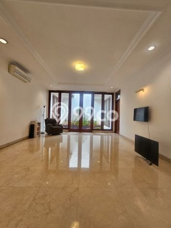 Hunian Elit LB 650m2 Siap Pakai Desain Elegan di Pejaten, Jakarta Selatan Hunian Elit LB 650m2 Siap Pakai Desain Elegan di Pejaten, Jakarta Selatan