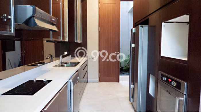 Rumah Luxury Modern Tanpa Renovasi di Kemang Jakarta Selatan Rumah Luxury Modern Tanpa Renovasi di Kemang Jakarta Selatan
