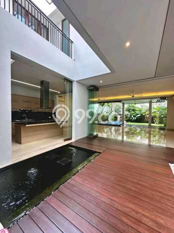 Rumah Mewah LB 470m2 Siap Pakai Desain Elegan di Kemang, Jakarta Selatan Rumah Mewah LB 470m2 Siap Pakai Desain Elegan di Kemang, Jakarta Selatan