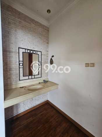 Jual Rumah Luas Elegan Dengan View Eksklusif di Sentul, Bogor Jual Rumah Luas Elegan Dengan View Eksklusif di Sentul, Bogor