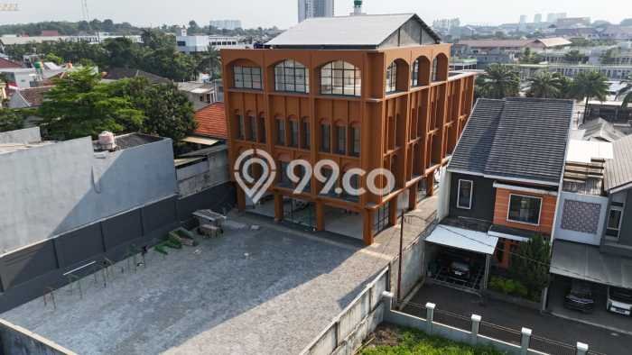 Unit Kantor Dijual di Jakarta Selatan LT 1890m2 & LB 1125m2 Unit Kantor Dijual di Jakarta Selatan LT 1890m2 & LB 1125m2