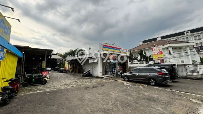 Jual Cepat Hunian Elegan Klasik di Jakarta Selatan Jual Cepat Hunian Elegan Klasik di Jakarta Selatan