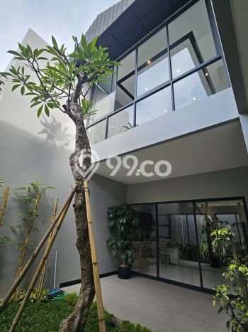 Rumah Mewah LB 400m2 Siap Huni Desain Elegan di BSD, Tangerang Rumah Mewah LB 400m2 Siap Huni Desain Elegan di BSD, Tangerang