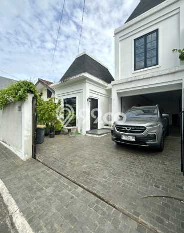 For Sale! Premium House LT 178m2 Desain Elegan di Fatmawati For Sale! Premium House LT 178m2 Desain Elegan di Fatmawati