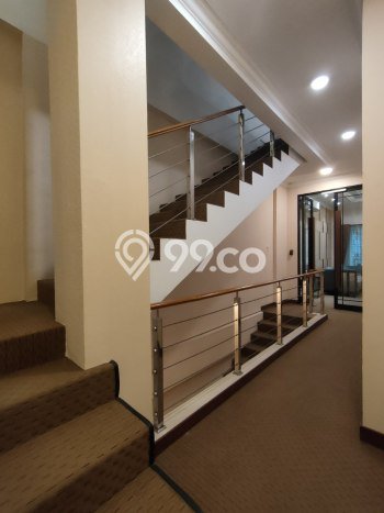Untuk Dijual! Ruko di S Parman Jakarta Barat LT 81m2 / LB 324m2 Kawasan Bisnis Untuk Dijual! Ruko di S Parman Jakarta Barat LT 81m2 / LB 324m2 Kawasan Bisnis