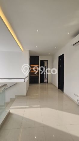 Hunian Mewah LB 328m2 Siap Pakai Desain Elegan di Meruya, Jakarta Barat Hunian Mewah LB 328m2 Siap Pakai Desain Elegan di Meruya, Jakarta Barat