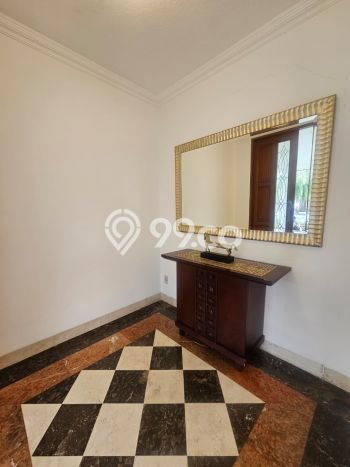Hunian Elit LB 650m2 Siap Pakai Desain Elegan di Pejaten, Jakarta Selatan Hunian Elit LB 650m2 Siap Pakai Desain Elegan di Pejaten, Jakarta Selatan