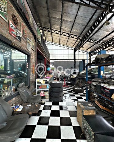 Jual Cepat Hunian Elegan Klasik di Jakarta Selatan Jual Cepat Hunian Elegan Klasik di Jakarta Selatan