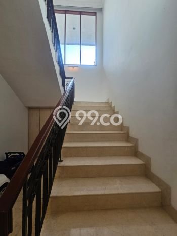 Hunian Elit LB 650m2 Siap Pakai Desain Elegan di Pejaten, Jakarta Selatan Hunian Elit LB 650m2 Siap Pakai Desain Elegan di Pejaten, Jakarta Selatan