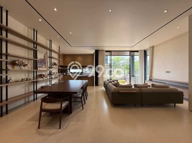 Jual Rumah Mewah Megah Dengan View Cantik di Sunrise Garden, Jakarta Barat Jual Rumah Mewah Megah Dengan View Cantik di Sunrise Garden, Jakarta Barat