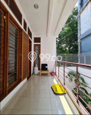 Rumah Luxury Modern Tanpa Renovasi di Kemang Jakarta Selatan Rumah Luxury Modern Tanpa Renovasi di Kemang Jakarta Selatan