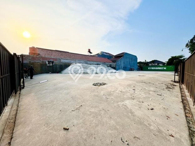 Tanah Disewakan di Meruya, Luas 900m², Ideal untuk Bisnis Tanah Disewakan di Meruya, Luas 900m², Ideal untuk Bisnis