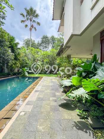 Ready to Use! Luxury House LT 666m2 Desain Modern di Kemang Ready to Use! Luxury House LT 666m2 Desain Modern di Kemang