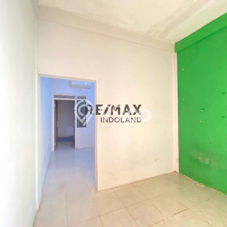 Kos-kosan Dijual di Pesanggrahan, Jakarta Selatan, 57 KT, 57 KM, Bangunan 1580m2 Kos-kosan Dijual di Pesanggrahan, Jakarta Selatan, 57 KT, 57 KM, Bangunan 1580m2